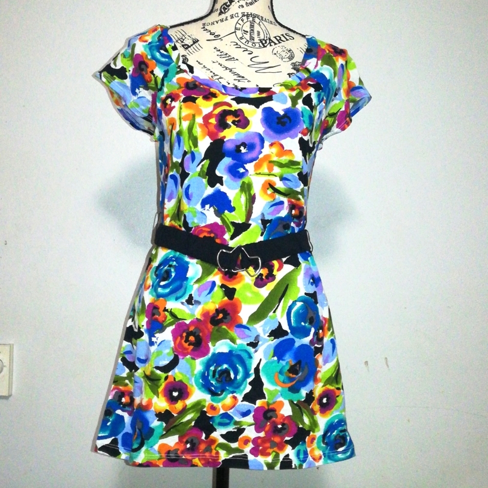 Next Era Couture Floral Tops Size L 100% Cotton NWT